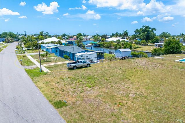 138 BUCKEYE AVENUE NW, Port Charlotte, FL 33952