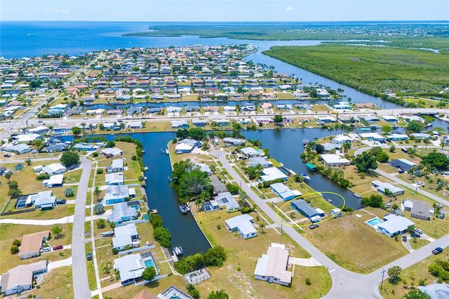 138 BUCKEYE AVENUE NW, Port Charlotte, FL 33952