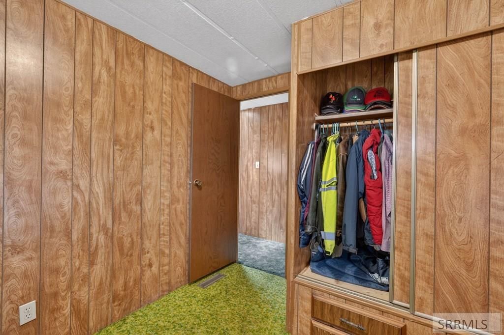 Image 12 of property listing at 1687 E 105th N, Idaho Falls, ID 83401