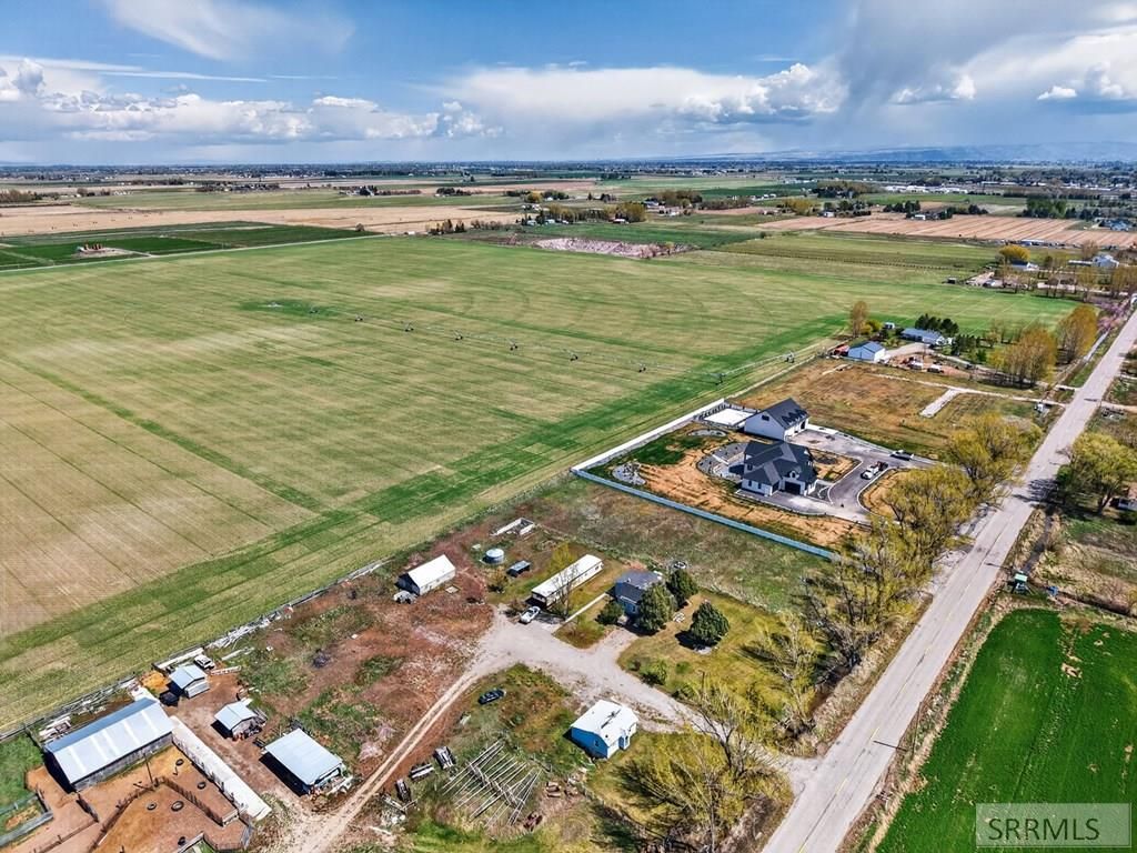 Image 20 of property listing at 1687 E 105th N, Idaho Falls, ID 83401