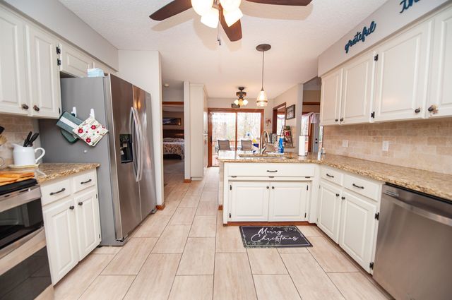 408 Lakewinds Boulevard, Inman, SC 29349