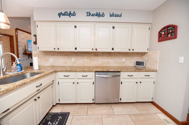 408 Lakewinds Boulevard, Inman, SC 29349