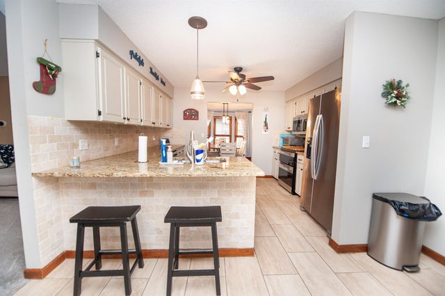 408 Lakewinds Boulevard, Inman, SC 29349