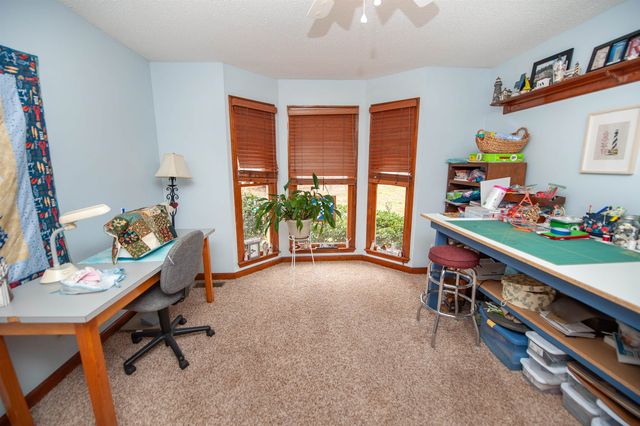 408 Lakewinds Boulevard, Inman, SC 29349