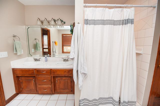 408 Lakewinds Boulevard, Inman, SC 29349