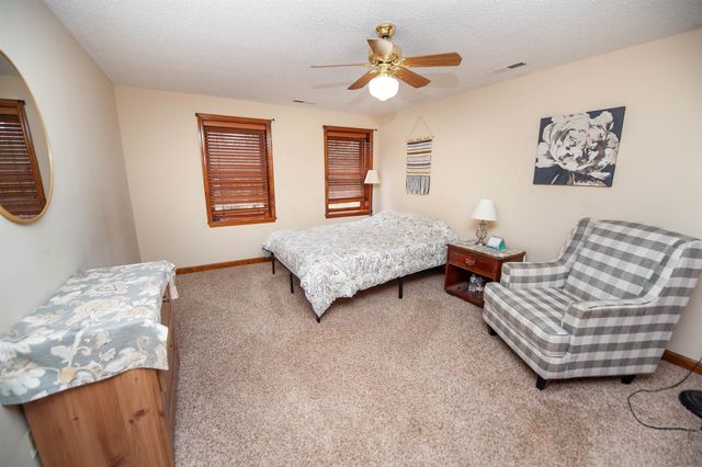 408 Lakewinds Boulevard, Inman, SC 29349