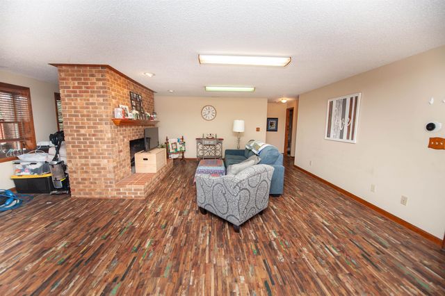 408 Lakewinds Boulevard, Inman, SC 29349