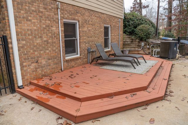 408 Lakewinds Boulevard, Inman, SC 29349