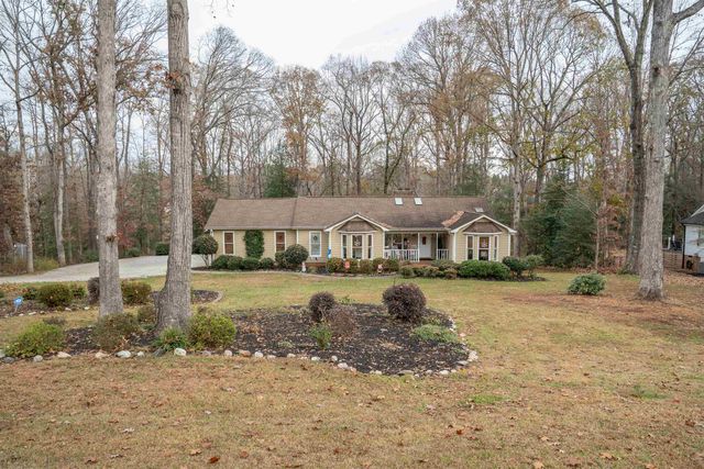 408 Lakewinds Boulevard, Inman, SC 29349