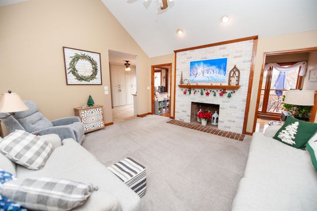 408 Lakewinds Boulevard, Inman, SC 29349