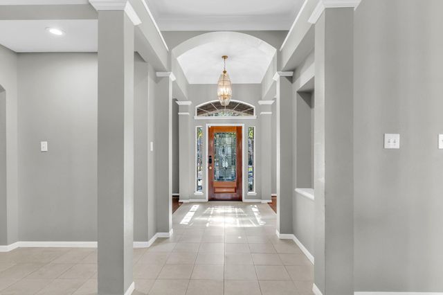 34 Sparklewood Place, The Woodlands, TX 77381