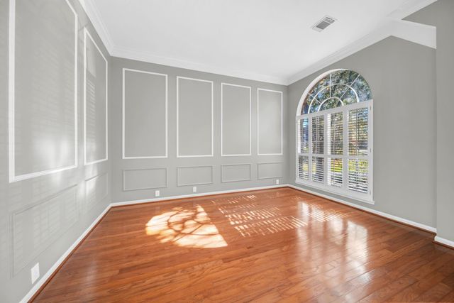 34 Sparklewood Place, The Woodlands, TX 77381