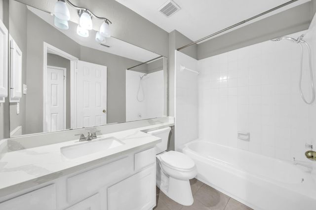 34 Sparklewood Place, The Woodlands, TX 77381