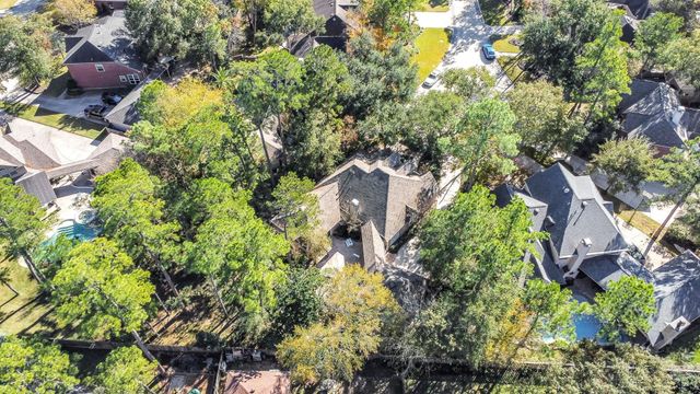 34 Sparklewood Place, The Woodlands, TX 77381
