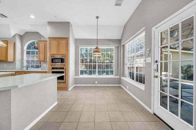 34 Sparklewood Place, The Woodlands, TX 77381