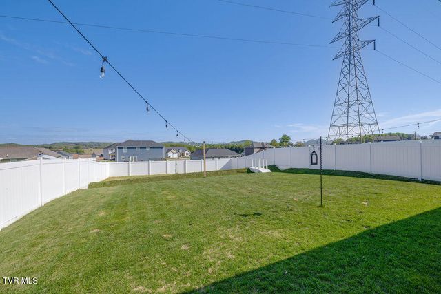 1810 Fox Meadows Circle, Bluff City, TN 37618