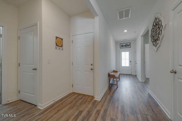 1810 Fox Meadows Circle, Bluff City, TN 37618