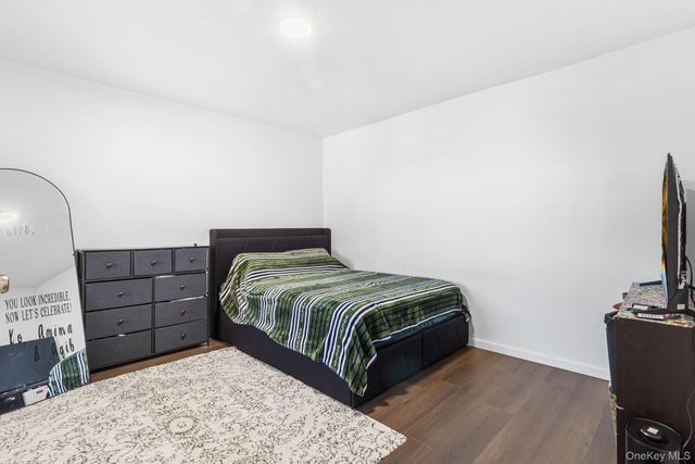 20 Wendell Street 39C, Hempstead, NY 11550