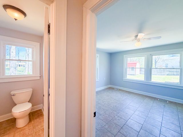 1702 Buffalo Rd, Lawrenceburg, TN 38464