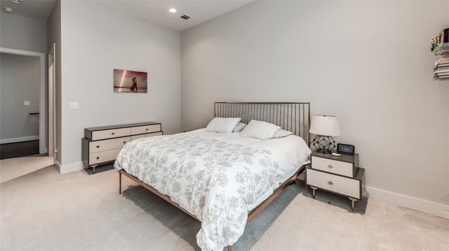 1004 California Street 402, Houston, TX 77006