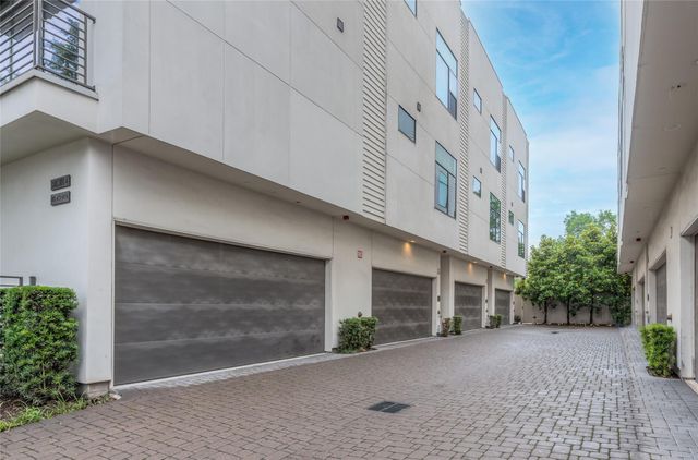 1004 California Street 402, Houston, TX 77006