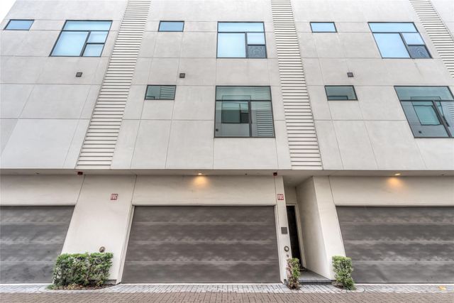 1004 California Street 402, Houston, TX 77006