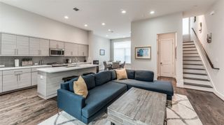 1004 California Street 402, Houston, TX 77006