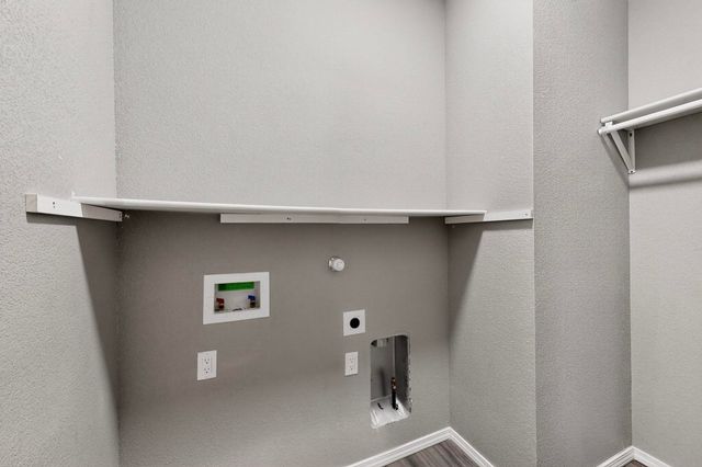 5714 PINNACLE PEAK Court NW, Albuquerque, NM 87114