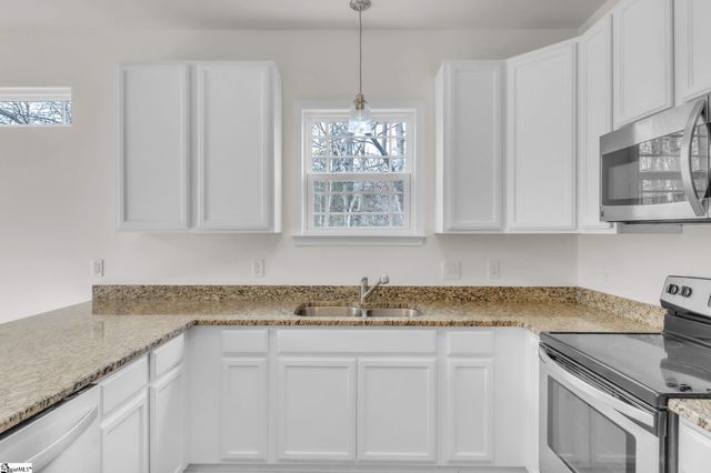 27 Collins Mills Court, Simpsonville, SC 29681