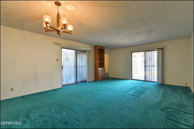 3211 ISLA BAHIA Way, El Paso, TX 79925