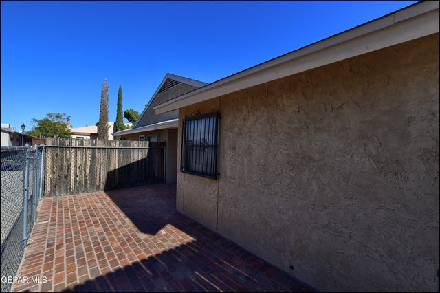 3211 ISLA BAHIA Way, El Paso, TX 79925