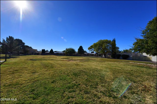 3211 ISLA BAHIA Way, El Paso, TX 79925