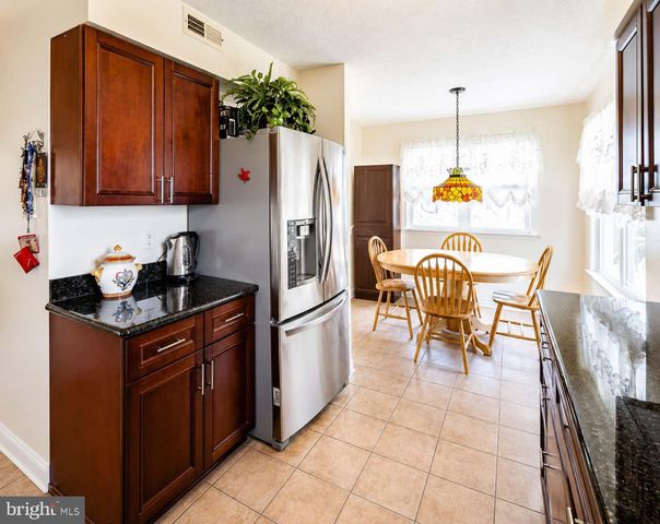 44 BRAMBLING LN, Voorhees, NJ 08043