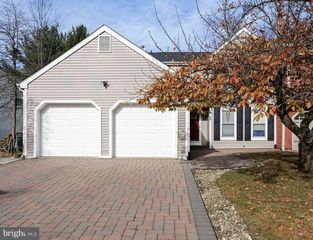 44 BRAMBLING LN, Voorhees, NJ 08043