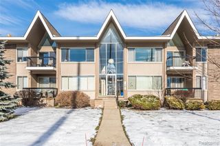 1997 Klingensmith Road 55, Bloomfield Twp, MI 48302