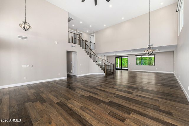 3821 E DEVONSHIRE Avenue, Phoenix, AZ 85018