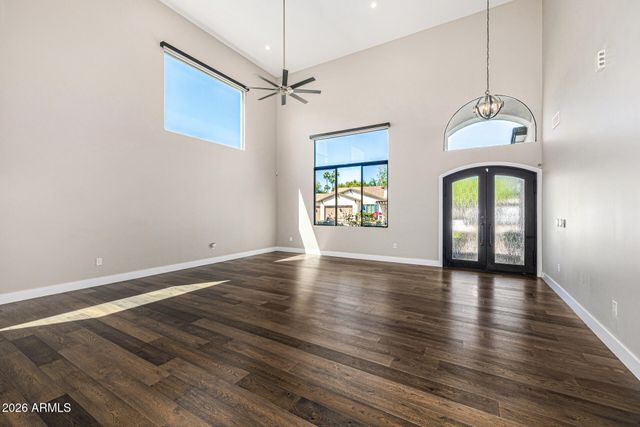 3821 E DEVONSHIRE Avenue, Phoenix, AZ 85018