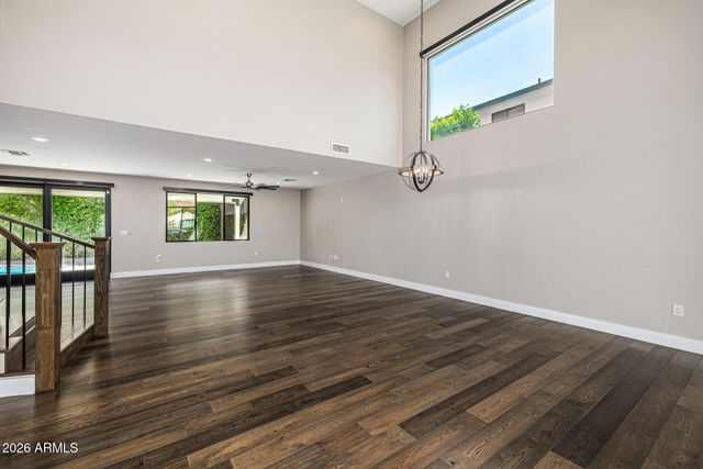 3821 E DEVONSHIRE Avenue, Phoenix, AZ 85018