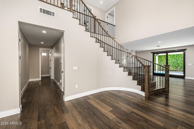 3821 E DEVONSHIRE Avenue, Phoenix, AZ 85018