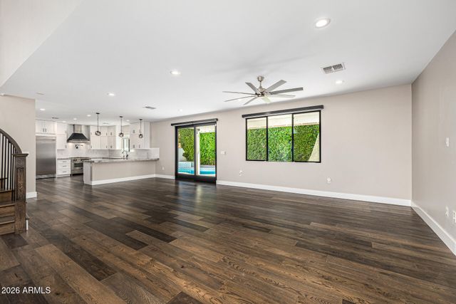 3821 E DEVONSHIRE Avenue, Phoenix, AZ 85018