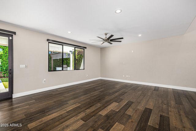 3821 E DEVONSHIRE Avenue, Phoenix, AZ 85018