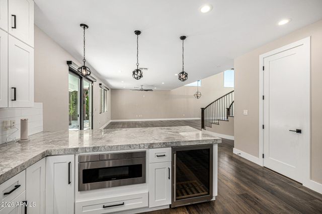 3821 E DEVONSHIRE Avenue, Phoenix, AZ 85018