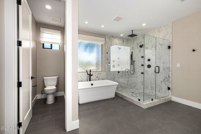 3821 E DEVONSHIRE Avenue, Phoenix, AZ 85018