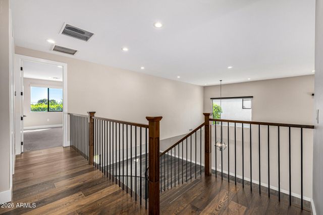 3821 E DEVONSHIRE Avenue, Phoenix, AZ 85018