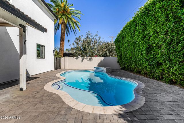 3821 E DEVONSHIRE Avenue, Phoenix, AZ 85018