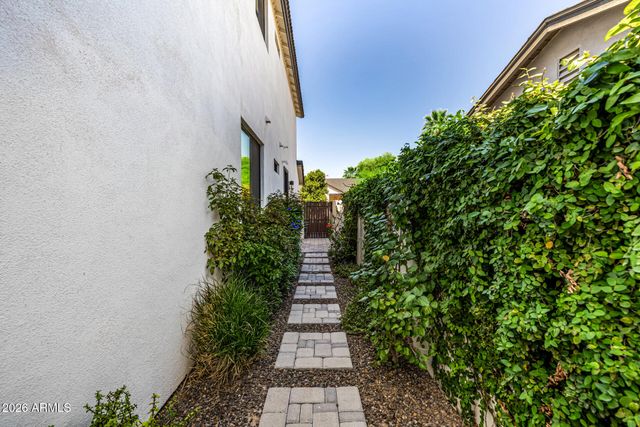 3821 E DEVONSHIRE Avenue, Phoenix, AZ 85018