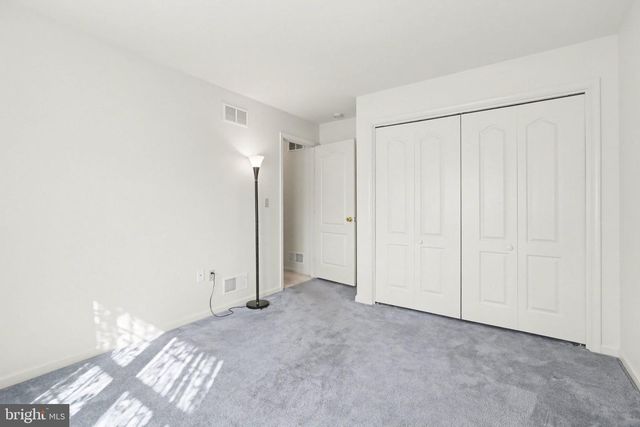 33 BLUE SPRUCE DR, Enola, PA 17025