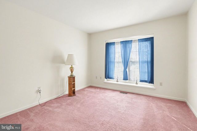 33 BLUE SPRUCE DR, Enola, PA 17025