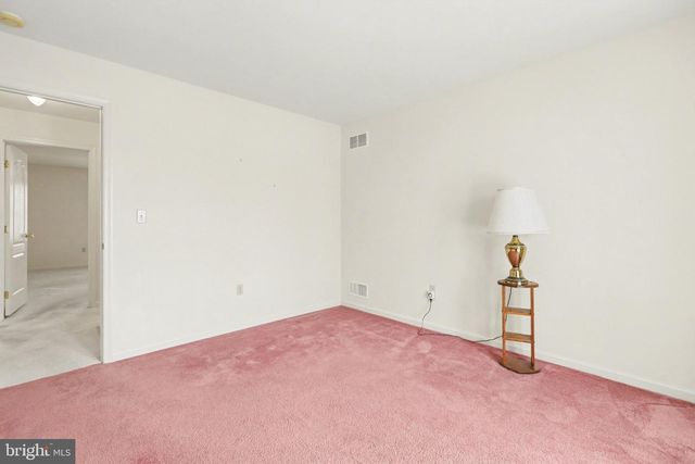 33 BLUE SPRUCE DR, Enola, PA 17025