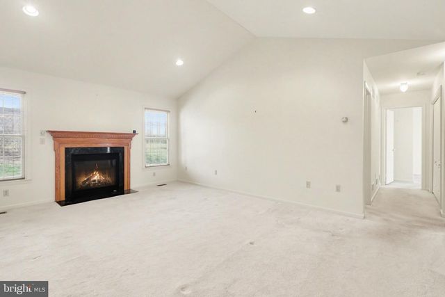 33 BLUE SPRUCE DR, Enola, PA 17025